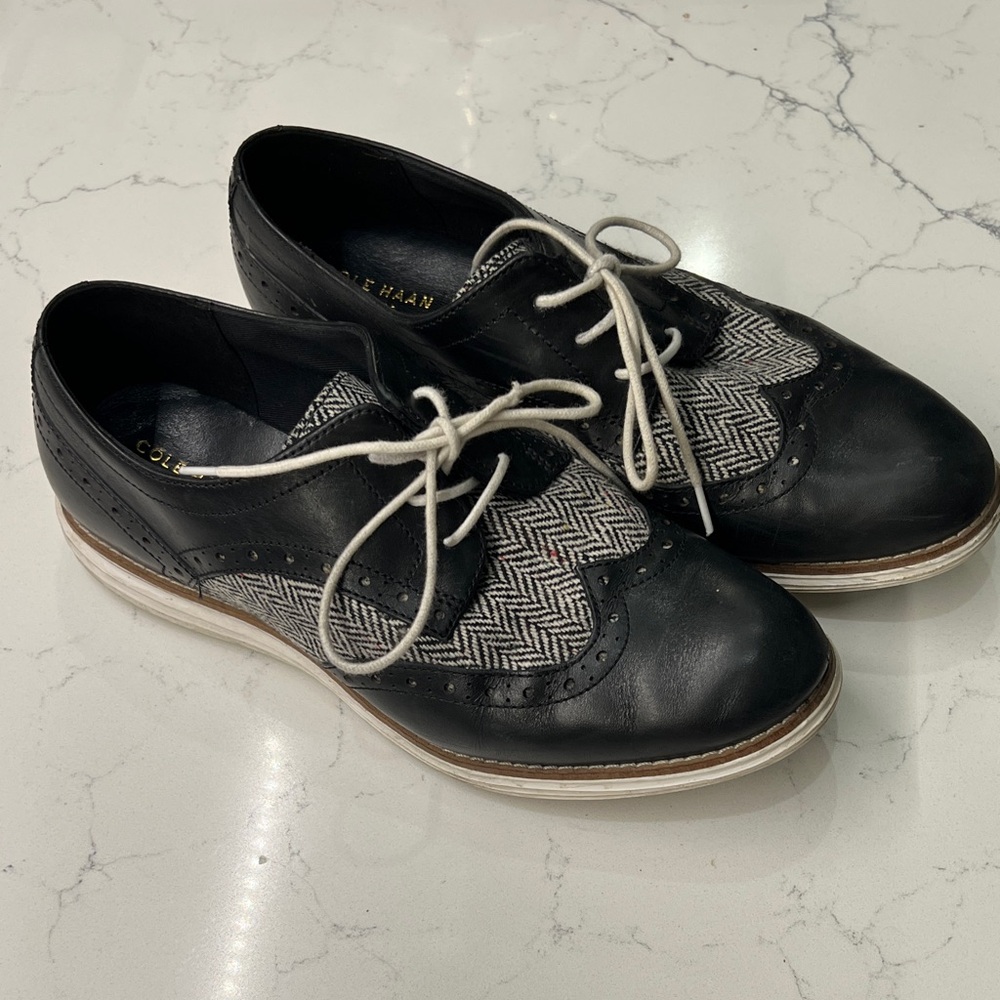 Cole Haan Women's Black and Gray Loafers